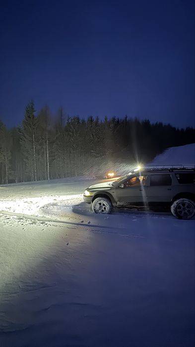 Volvo xc70 offroad 2.4 d schimb cu Dacia duster, logan, sandero