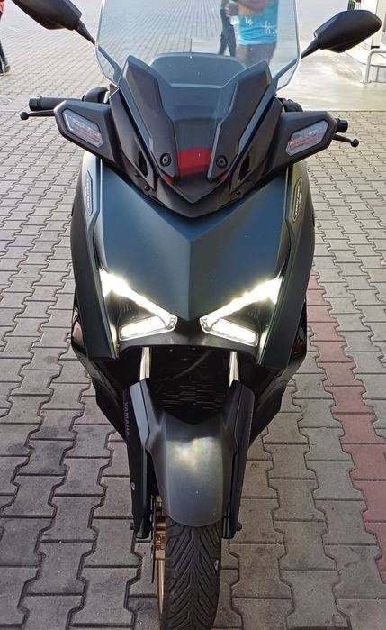 Yamaha x max 300 tech max