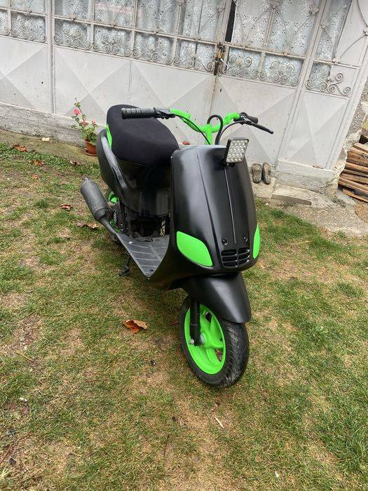 Piaggio ZIP reconditionat 80cc