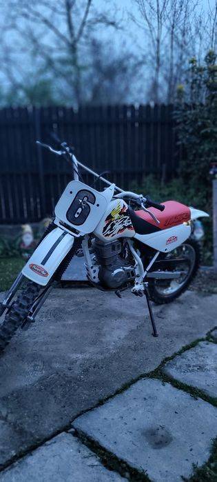 Moto-cross Honda xr100