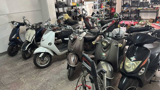 Scutere FARA PERMIS Vanzare EnGross Kymco Peugeot Piaggio Yamaha FLOTE