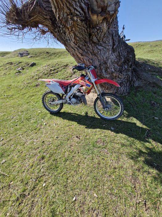 Vând honda cr 125 power valve