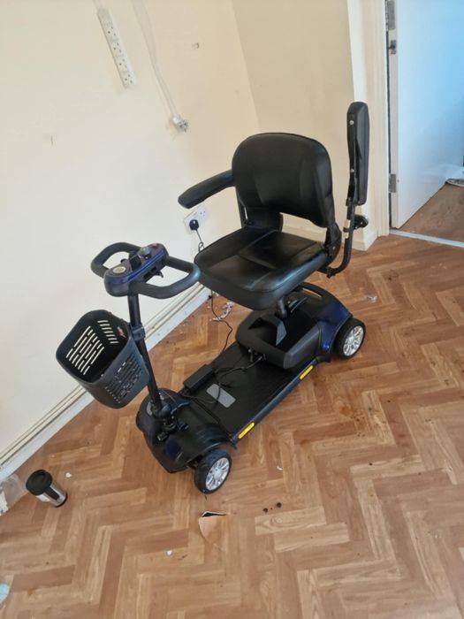 Scuter , căruț electric
