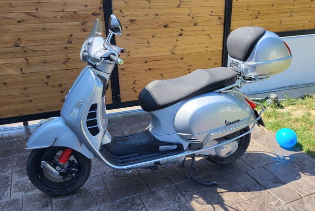 Vespa Gts 250 - ABS - Topcase