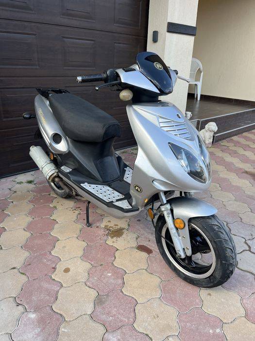 Scuter Milano 50 cc Inmatriculabil