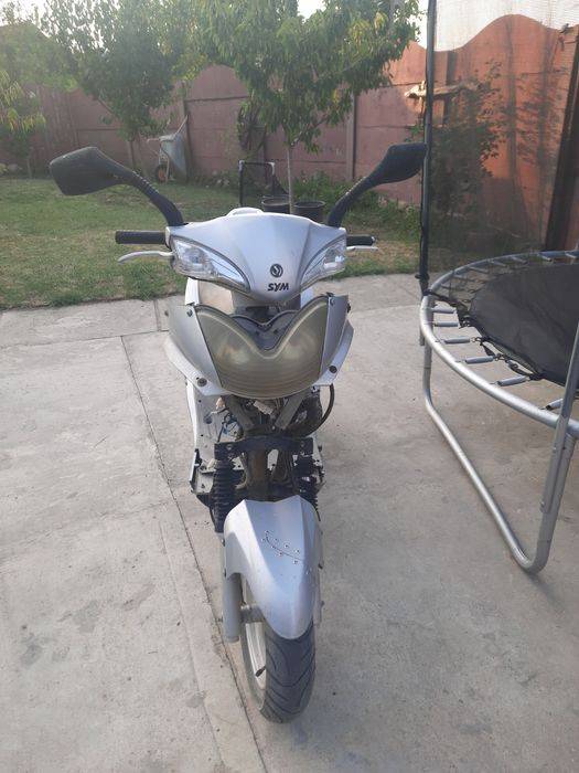 Vand scuter SYM 125cc, inmatriculat, la SUPER PRET!!
