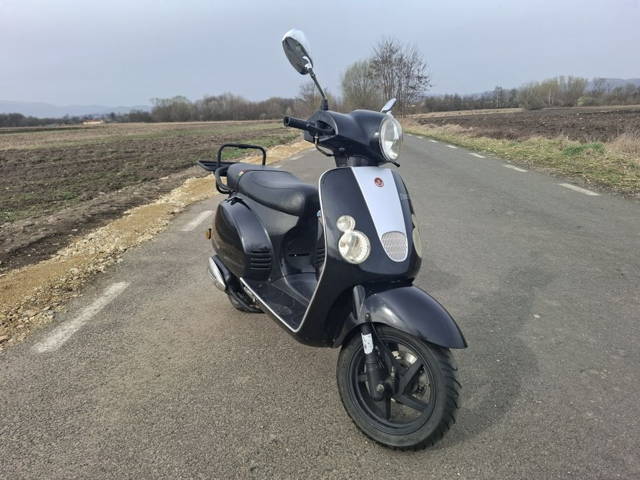 Vand scuter Retro Baotian
