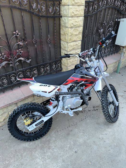Vând cross 125cc, ca și nou