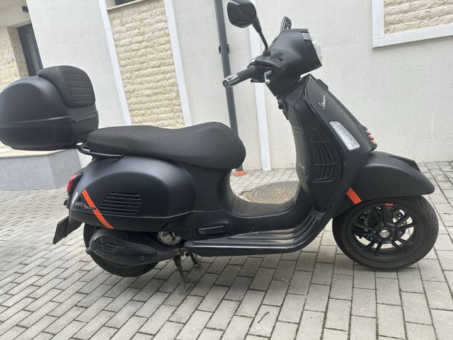 Scuter vespa gts 300 supersport