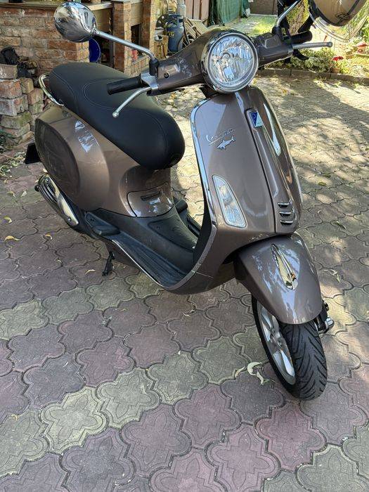 Vespa primavera