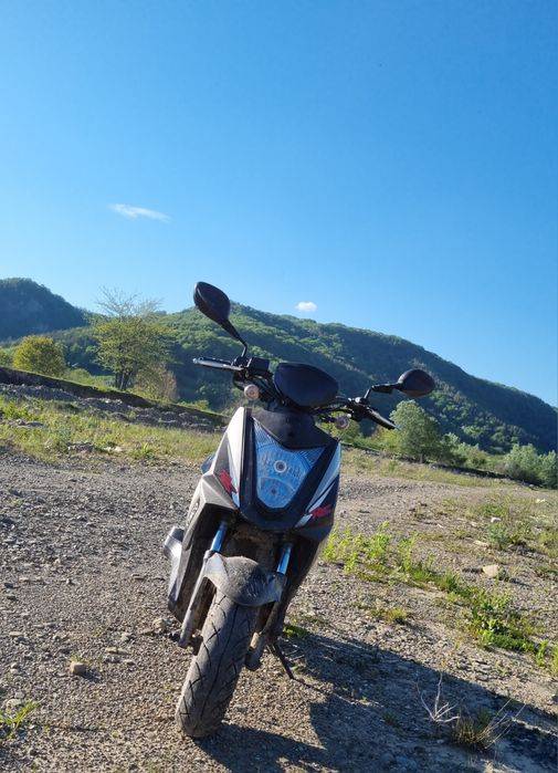 Vând scuter kymco agility