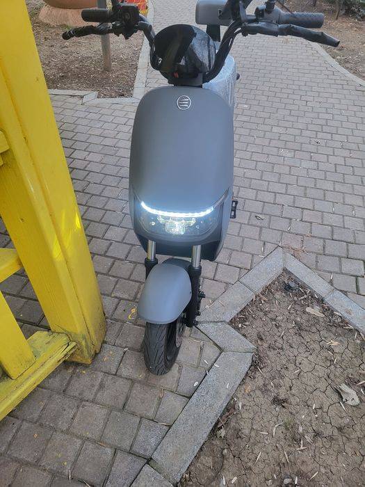 Scuter electric fara permis