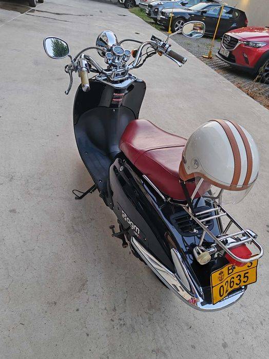 Fara permis!!! Se vinde scuter retro