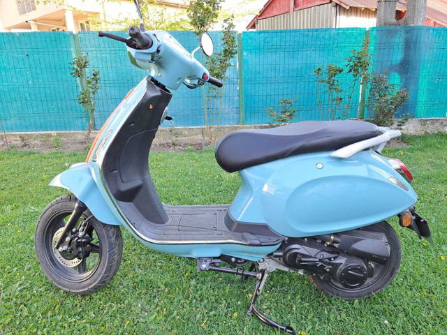 Vand scuter 50 cc pe injectie,euro 5
