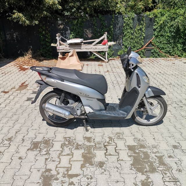 Honda sh 125cc scooter