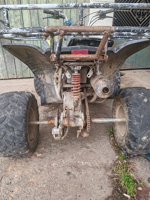 Vând atv de 150 și un scuter  mai multe detali la nr de telefon