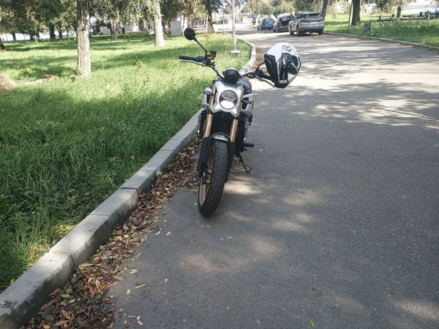 CFMOTO CLX-700 Heritage