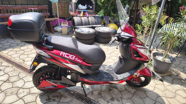 Scuter electric RDB Vidra.