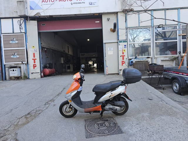 Vând scuter puțin folosit 49 cm stare buna de functionare