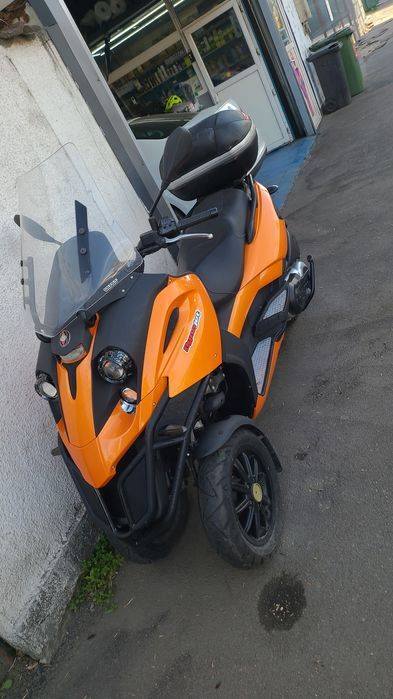 Gilera Fuoco 500 cc Maxiscuter    Piaggio mp3