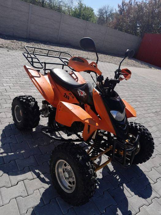 Vând atv shineray