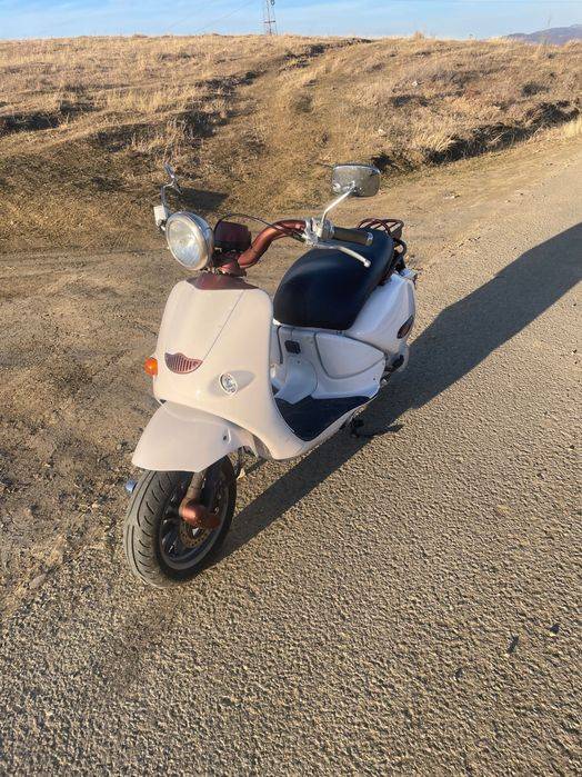 Scuter Aprilia mojito 49 cm3 cu acte
