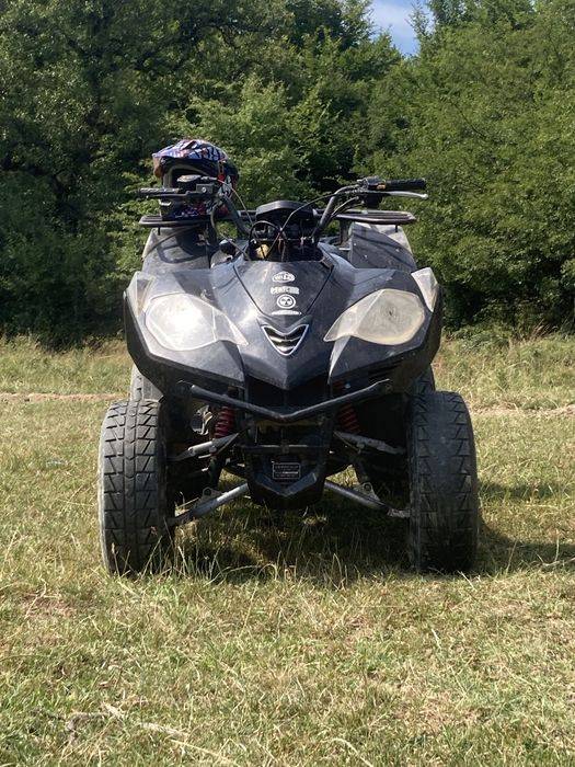 Vand atv e ton verctor 250 sau schimb