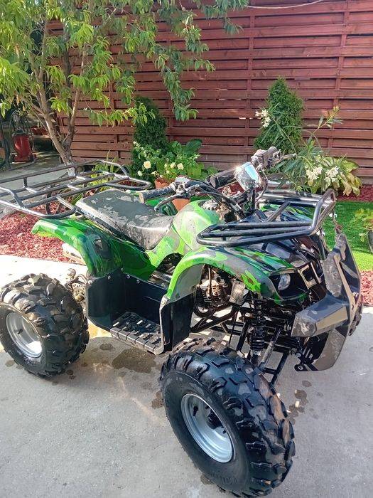 Vând atv copii benzina