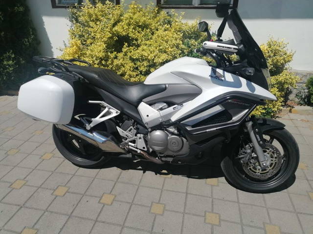 Vand Motocicleta Honda Vfr Crossrunner 800x ABS