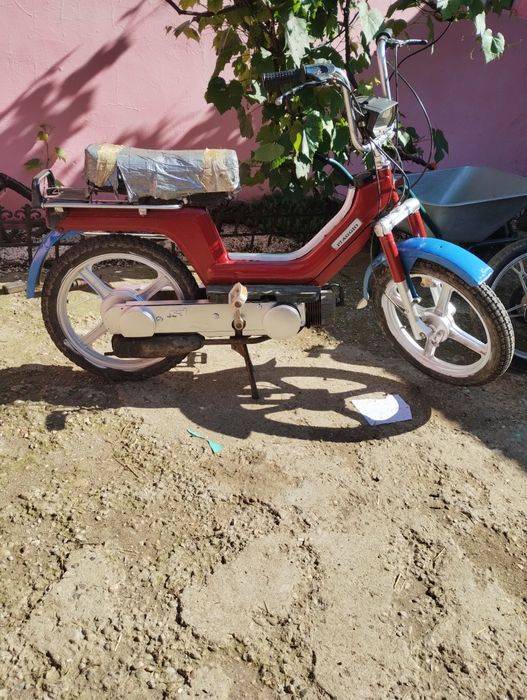 Vând Piaggio si ( fără acte)