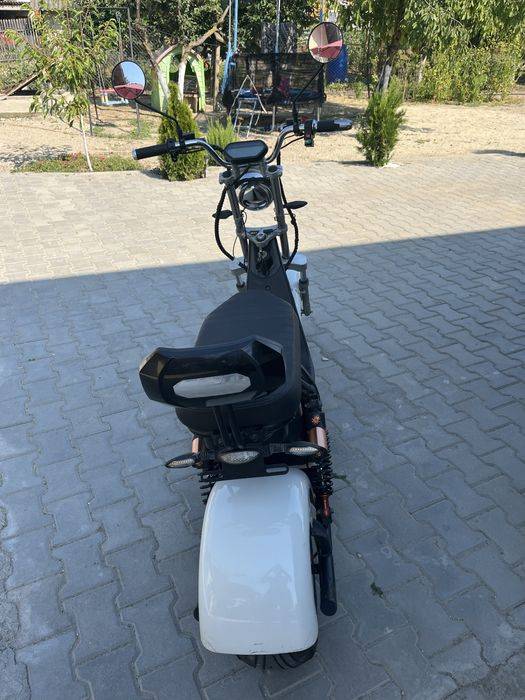Vand Scuter Electric