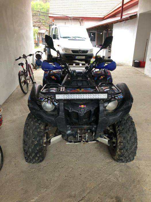 Vând ATV Yamaha Gryzli 700cc
