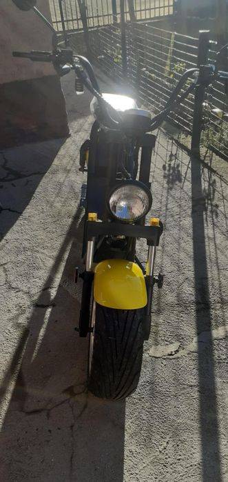 Moped Electric Nou