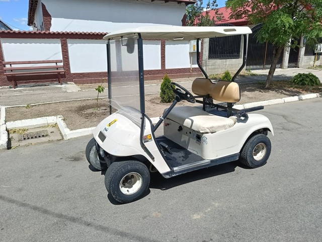 Mașina de golf ez-go car