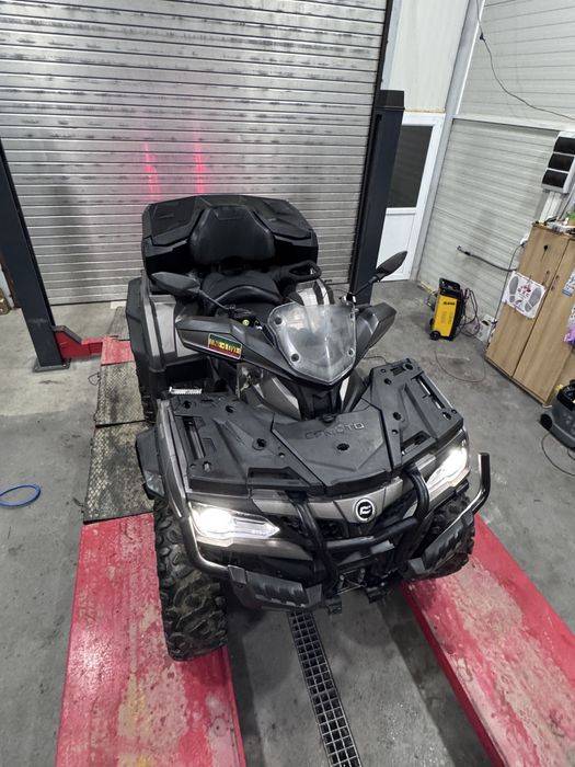 CF Moto 1000 Overland