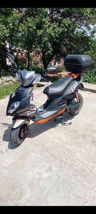 Vând scuter marca Explorer an 2014