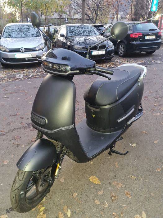 Vand scuter electric
