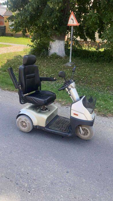 scuter electric pentru varstnici