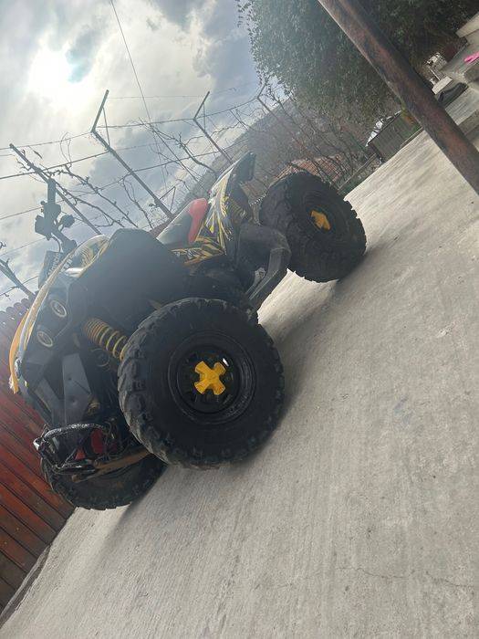Vând sau schimb cu auto can am renegade 1000