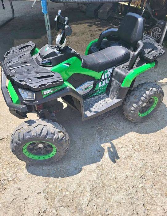 Vând ATV electric