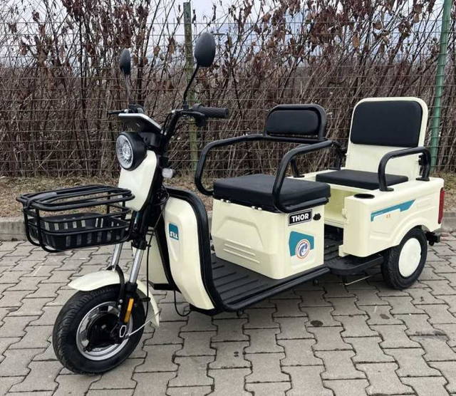Triciclu persoane + transport FARA PERMIS AUTO !!!