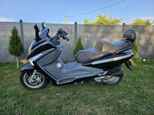 Scuter Sym Joymax 125