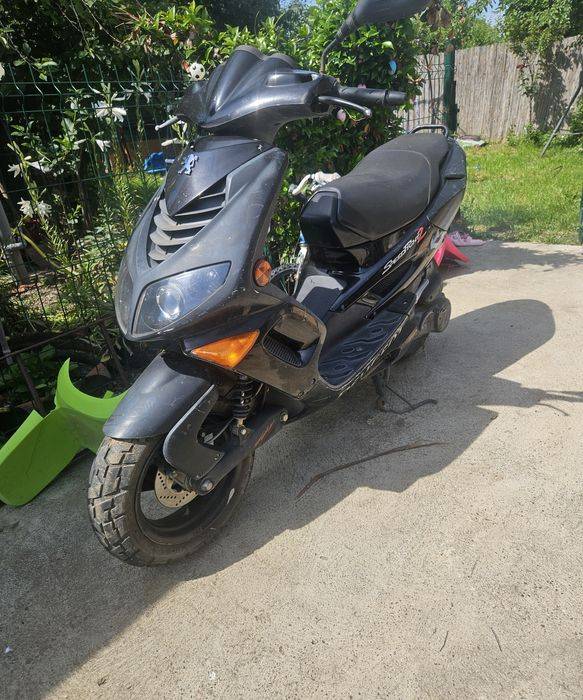Vând scuter Peugeot speedfight2