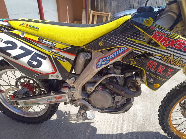Vând Suzuki RMZ 250 cc