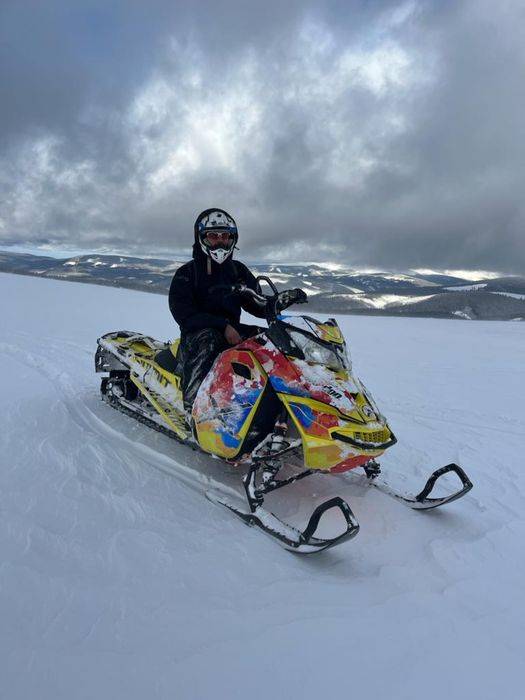 Snowmobil ski doo summit 2016