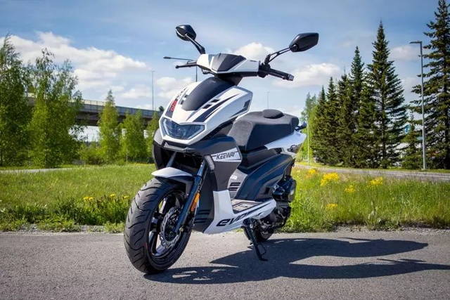 Scuter Keeway Fact Evo 49cc