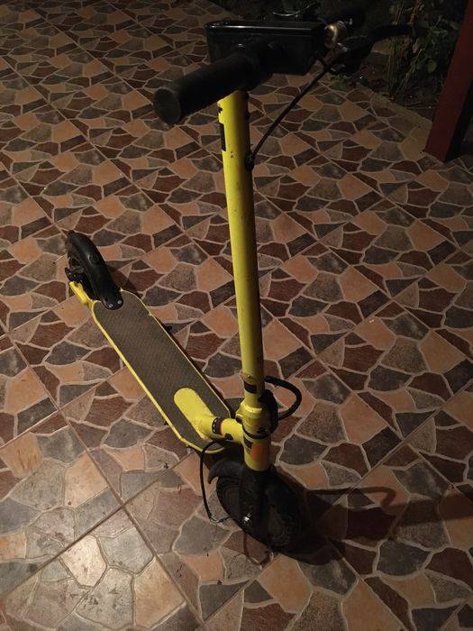 Vand trotineta electrica LEHGO cu o ploblema la motor