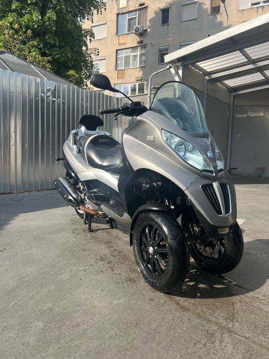 Piaggio mp3 400cmc se conduce cu cat B