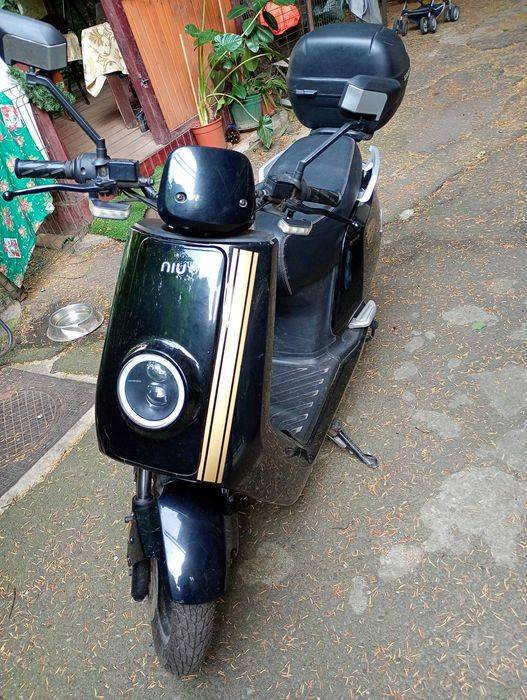 Scuter electric NIU n1 sport