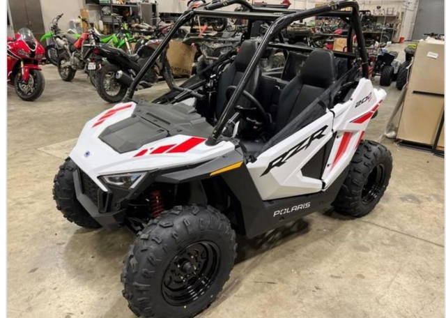 Polaris rzr 200 petru copii